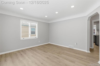 27550 Garfield St, Roseville, MI 48066 - photo 3