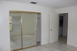 4332 Woodstock Dr unit B, West Palm Beach, FL 33409 - photo 6