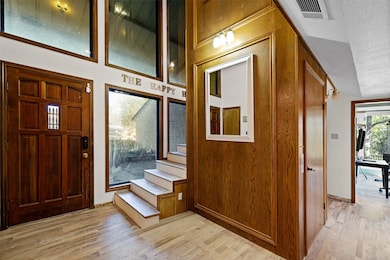 1612 Lakecrest Cir, Granbury, TX 76048 - photo 4