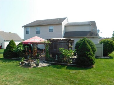 2760 Long Way, Easton, PA 18040 - photo 4