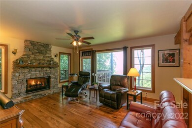 320 Creekside Way unit A-201, Burnsville, NC 28714 - photo 3