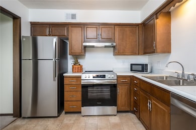 5703 Golden Ct NE unit 34, Cedar Rapids, IA 52402 - photo 5