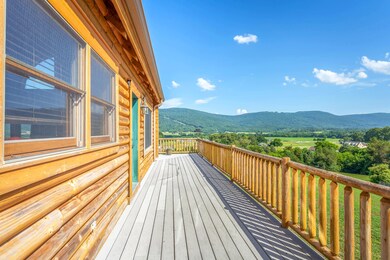 Exterior_Deck Side