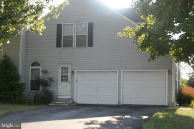 19203 Jamestown Ct, Hagerstown, MD 21742 - photo 2