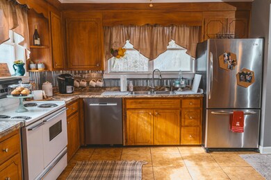 8704 Sevierville Pike, Knoxville, TN 37920 - photo 2