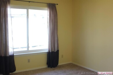 108 W 10th St S, Claremore, OK 74017 - photo 4