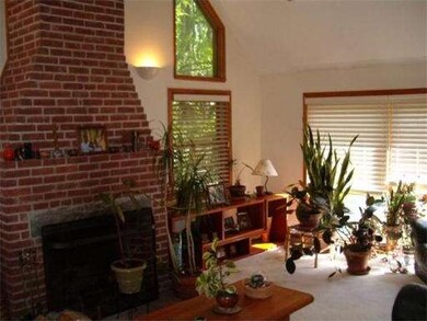 159 Maplewood Cir, Amherst, MA 01002 - photo 6