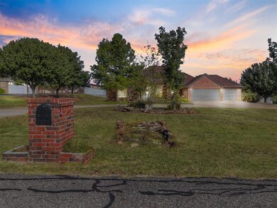 2201 NE 15th St, Moore, OK 73160 - photo 7