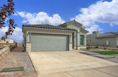 840 Paseo Dulce Ave, Horizon City, TX 79928 - photo 3