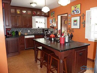 4220 Brookside Rd, Ottawa Hills, OH 43606 - photo 4