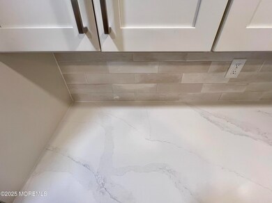 7 Seattle Ct unit 5, Freehold, NJ 07728 - photo 4