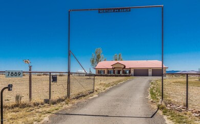 Welcome to Dog Ranch Rd