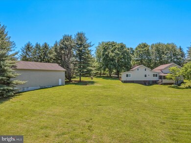 269 Harperella Ln, Berkeley Springs, WV 25411 - photo 5