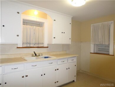 787 Payne Ave, North Tonawanda, NY 14120 - photo 5