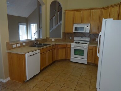 30622 N Sulphur Creek Dr, Magnolia, TX 77355 - photo 4