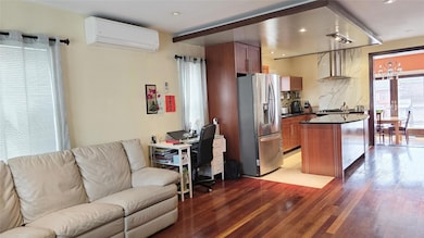 75-56 184th St, Flushing, NY 11366 - photo 3