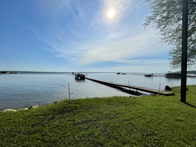 Burt Lake (8)