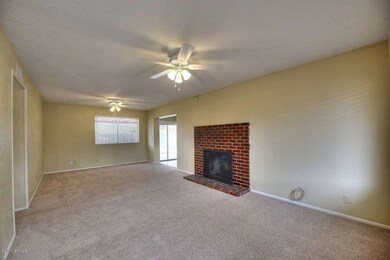002_Living Room