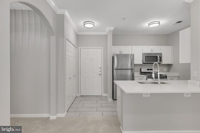 12925 Centre Park Cir unit 203, Herndon, VA 20171 - photo 5