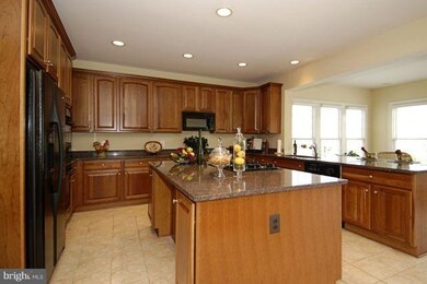 5132 Pleasant Forest Dr, Centreville, VA 20120 - photo 7