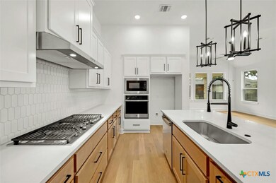 Gourmet Kitchen
