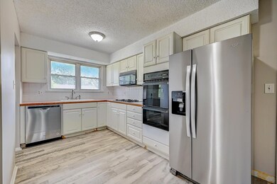 5239 Hacket Dr, Columbus, OH 43232 - photo 4