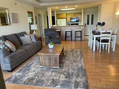 inviting family & dining