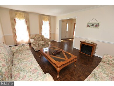 6 Patricia Way, Kendall Park, NJ 08824 - photo 3