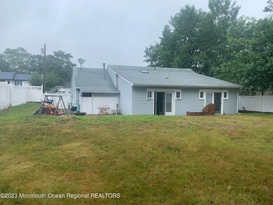 144 Skipper Rd, Manahawkin, NJ 08050 - photo 4