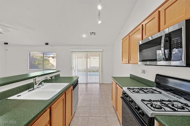 7504 Evening Falls Dr, Las Vegas, NV 89131 - photo 7
