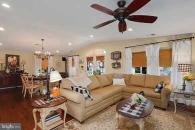 504 Forest View Rd, Linthicum Heights, MD 21090 - photo 6