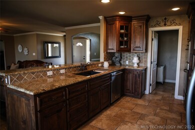 1853 W 131st St N, Skiatook, OK 74070 - photo 3