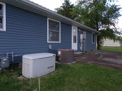 866 E 100 S, Bluffton, IN 46714 - photo 2