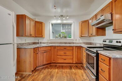 11 Stock Ln, Rensselaer, NY 12144 - photo 5