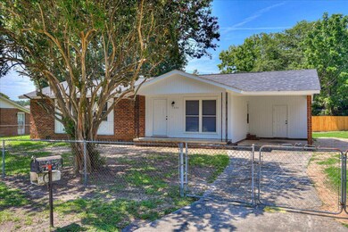 1930 Dunham ct - Front 4