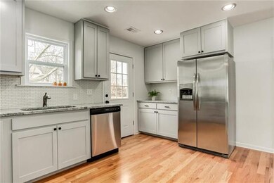 New appliances stay, beautiful granite and tile ba
