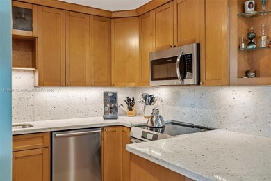 Island Terrace unit 4H, Miami Beach, FL 33139 - photo 7