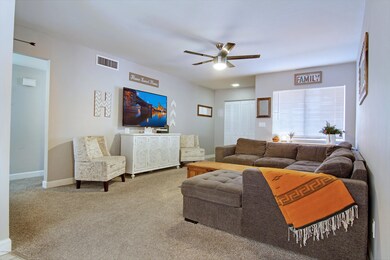 LivingRm_0765