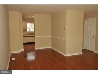 2106 Yorktown S, Norristown, PA 19403 - photo 5