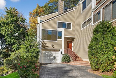 1 Top of the Ridge unit B1, Mamaroneck, NY 10543 - photo 4