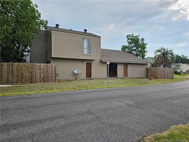 1854 Fox Run Dr, Lake Charles, LA 70605 - photo 2