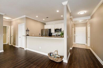 L 2245 Riverside Dr.016