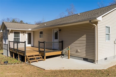 313 Laurel Estates Dr, Walhalla, SC 29691 - photo 2