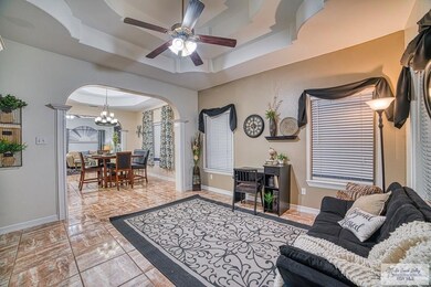 1402 La Ciniega Dr, Weslaco, TX 78596 - photo 3