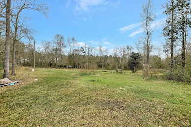 109 Bonnie Creek Dr, Coldspring, TX 77331 - photo 2