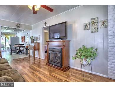 39 Aldine Ave, Reading, PA 19606 - photo 6