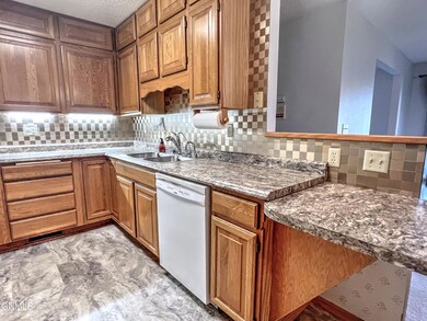 2636 Garteway Avenue 304