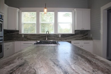 421 S Haugh Ave, Picayune, MS 39466 - photo 5