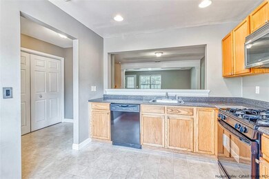 66 Argent Dr, Highland, NY 12528 - photo 6