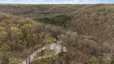 1229 Center Rd-2